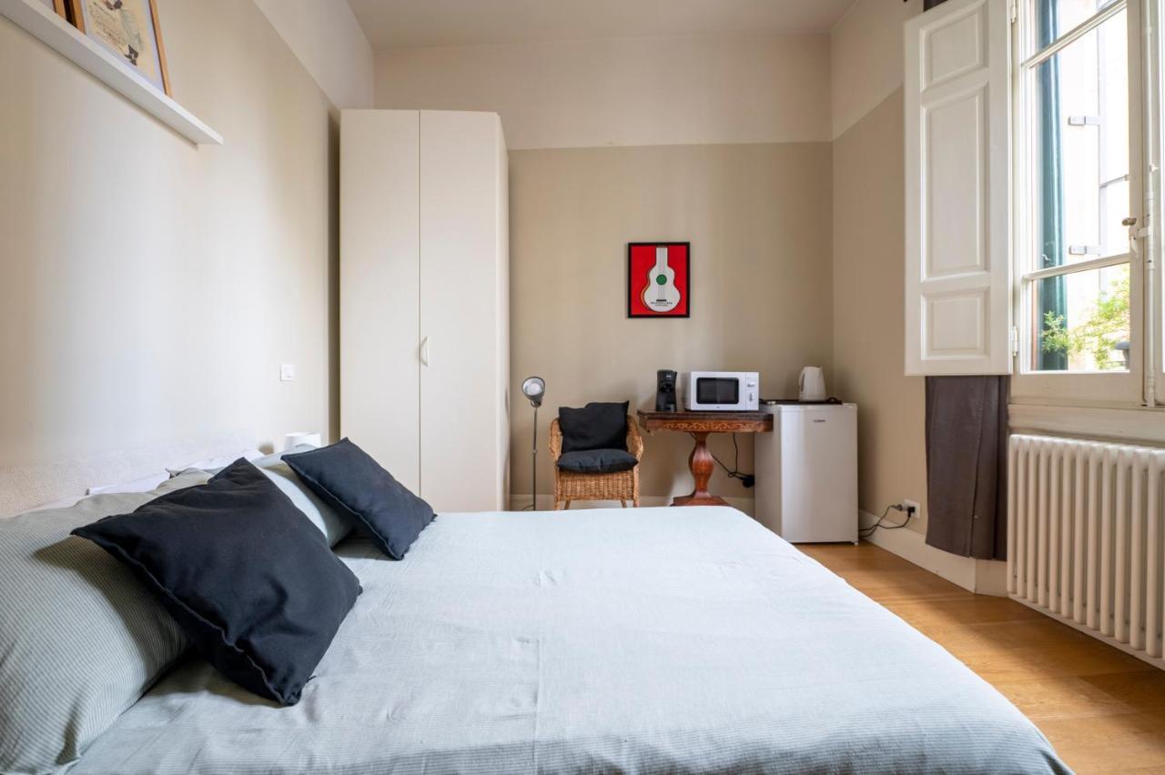 Boutique Apartment With Private Rooms And Garden Oasis Floransa Dış mekan fotoğraf